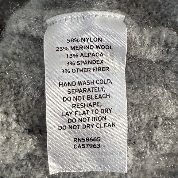 Nordstrom Light Grey Shimmery/Sparkley V-Neck Cable Knit Sweater - Picture 5 of 6